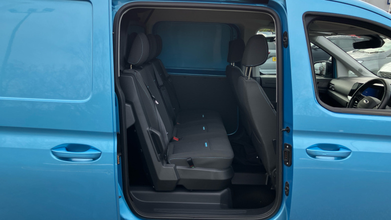 Ford Transit Connect 250 L2 Petrol 1.5 EcoBoost PHEV 150 Active FlexCab Van Auto